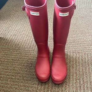 Hunter Red Rainboots